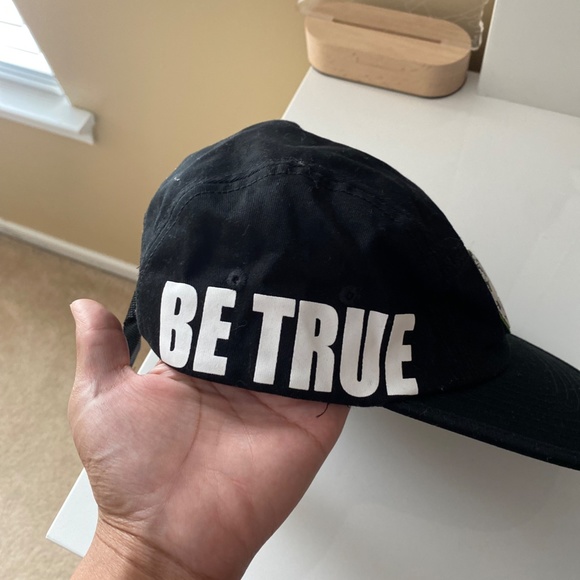 UNISEX - BLACK FRUITION HAT - Picture 2 of 6